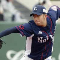 Lions reliever Shogo Noda pitches against the Fighters during the fifth inning on Wednesday afternoon in Kushiro, Hokkaido.