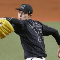 Marines starter Roki Sasaki pitches against the Buffaloes at Kyocera Dome Osaka on Thursday. | KYODO