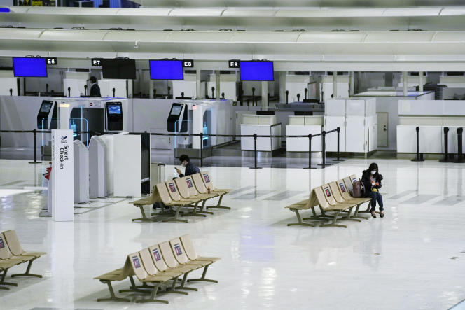 A l’aéroport de Narita, à l’est de Tokyo, le 2 décembre.